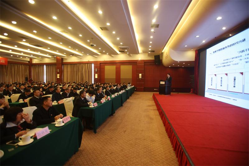 维多利亚老品牌vic(集团)官方网站