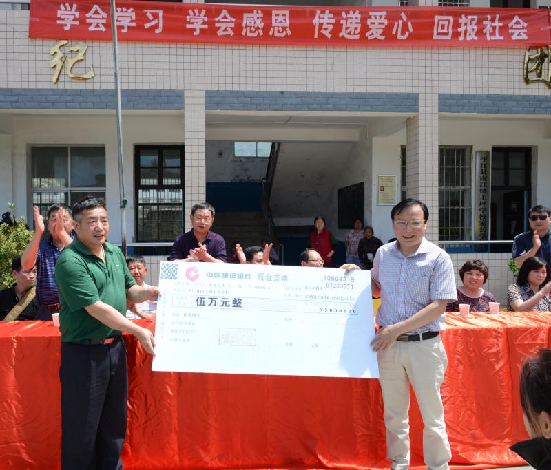维多利亚老品牌vic(集团)官方网站
